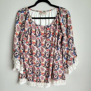 Lady Noiz Paisley Floral Print Crochet Lace Fringe Trim Flare Sleeves Top